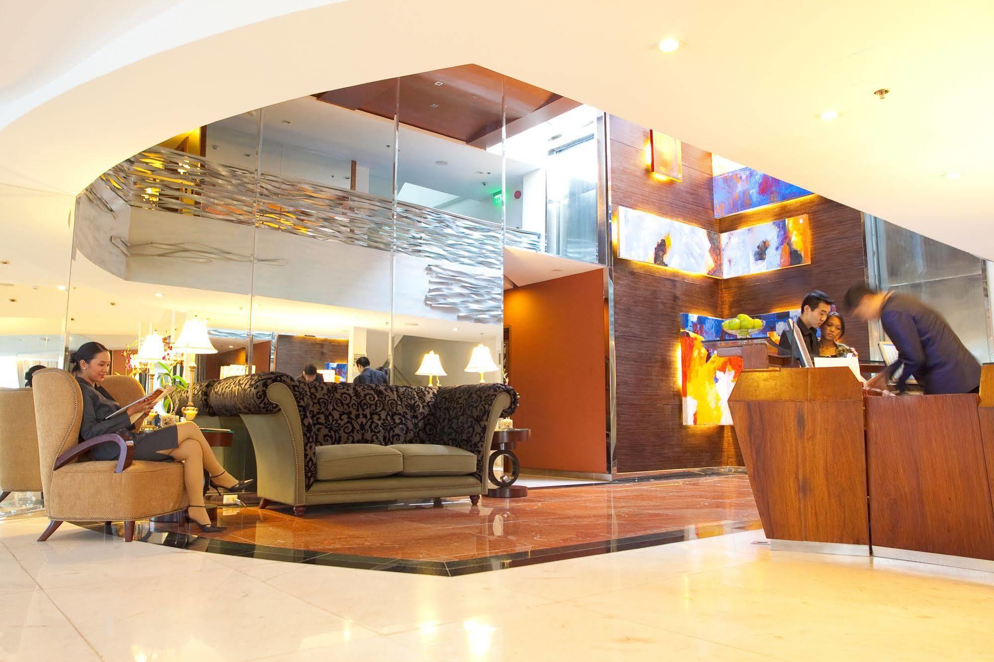 Hotel Celeste Makati City Exterior foto